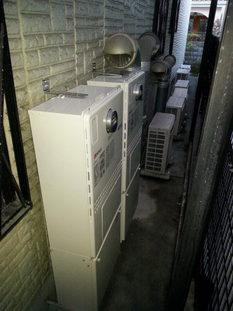 屋外式　給湯暖房機　GTH-C2451AWD BL