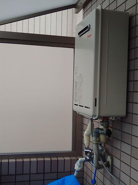 屋外式給湯器　RUX-A1610W-E