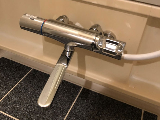 枚方市で浴室サーモ付シャワー水栓交換