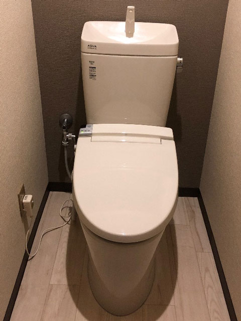岸和田市でトイレ交換