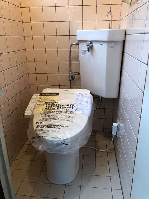 東大阪市でトイレ交換