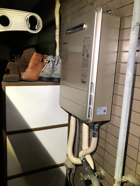 東大阪市で屋外式給湯器交換