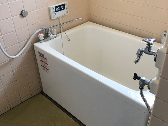 大阪府枚方市で団地風呂浴槽セット交換