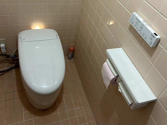 奈良県奈良市にてトイレ交換