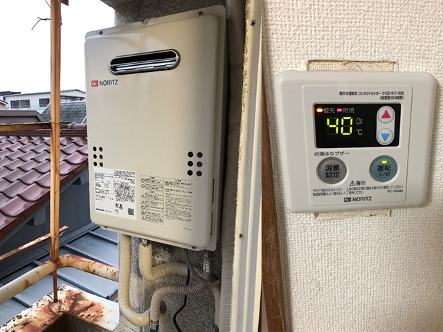 大阪府大阪市平野区にて屋外式給湯器交換