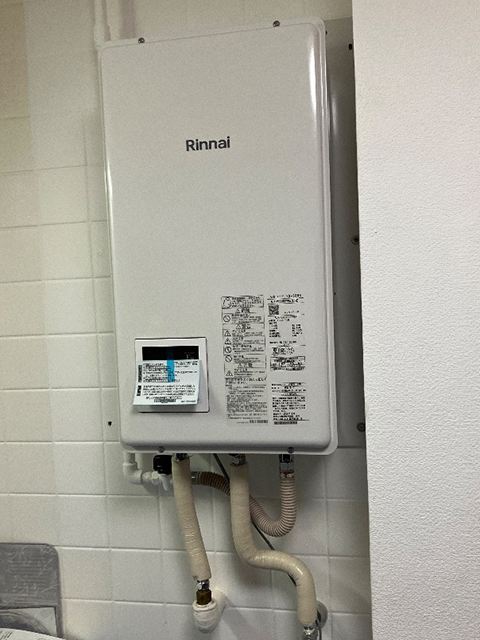 大阪府大阪市港区にて屋内式給湯器交換 リンナイRUX-V1612FFBA-EからRUX-V1615SFFBA(A)-E