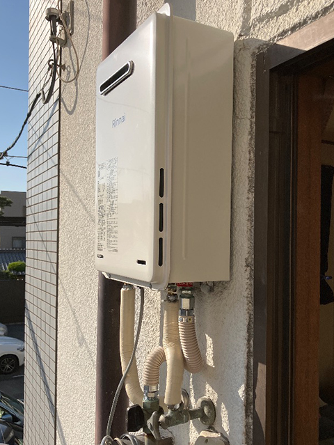 大阪府東大阪市にて屋外式給湯器交換 ノーリツGQ-163WSからリンナイRUX-A1615W(A)-E