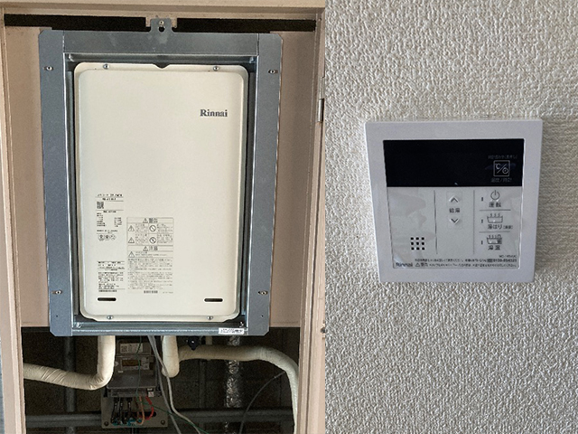 大阪府大阪市浪速区にて後方排気型給湯器交換 リンナイ給湯専用RUX-A1616B(A)-E
