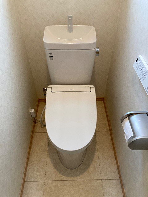 奈良県奈良市にてトイレ交換 リクシルアメージュ便器シャワートイレKA31
