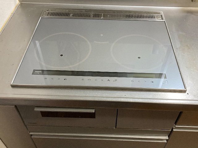 大阪府東大阪市にてIHクッキングヒーター交換 パナソニックBシリーズKZ-B1T6S