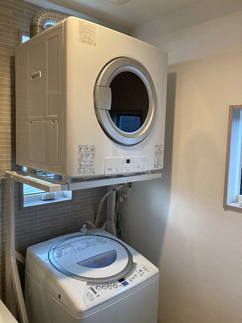 奈良県奈良市にてガス衣類乾燥機設置 リンナイ乾太くん8キロスタンダードRDT-80(A)