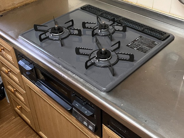 大阪府大阪市中央区にてビルトインコンロ交換 リンナイメタルトップRS31M5H2RABW
