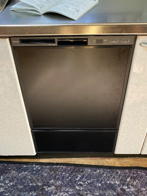 奈良県天理市にてビルトイン食洗機交換 リンナイフロントオープンブラックRSW-F403C-B