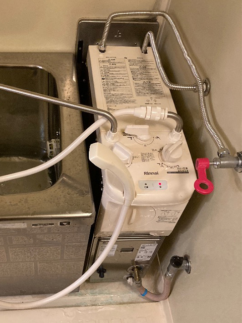 大阪府大阪市東淀川区にてバランス釜交換 リンナイ6.5号シャワー付きRBF-B60SN-RR-L-S