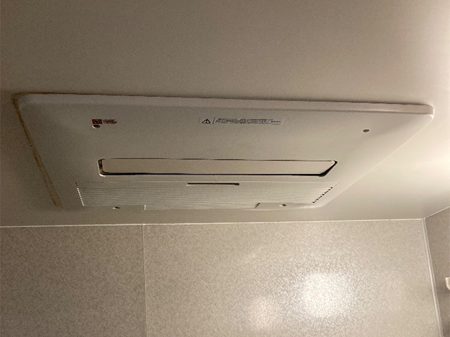 大阪府大阪市住吉区にて3室換気タイプ浴室暖房乾燥機交換 ノーリツBDV-4106AUKNC-J3-BL