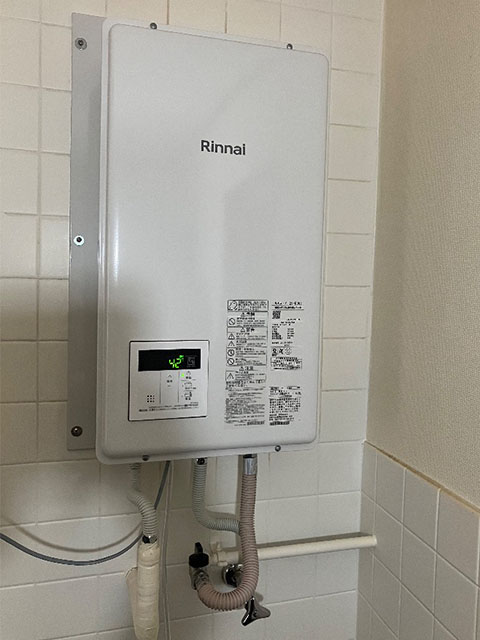 大阪府大阪市港区にて屋内式給湯器設置 リンナイ後方給排気型RUX-V1615SFFBA(A)-E
