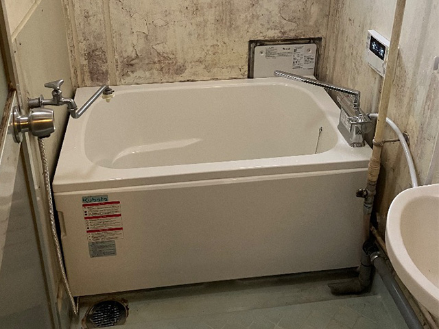 大阪府高槻市で団地給湯器と浴槽交換！大阪ガス8号131-9019からリンナイ16号RUF-HA163A-Eへ