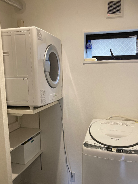 大阪府寝屋川市の戸建て住宅にリンナイ「乾太くん」8kg RDT-80(A)と専用棚を新規設置！