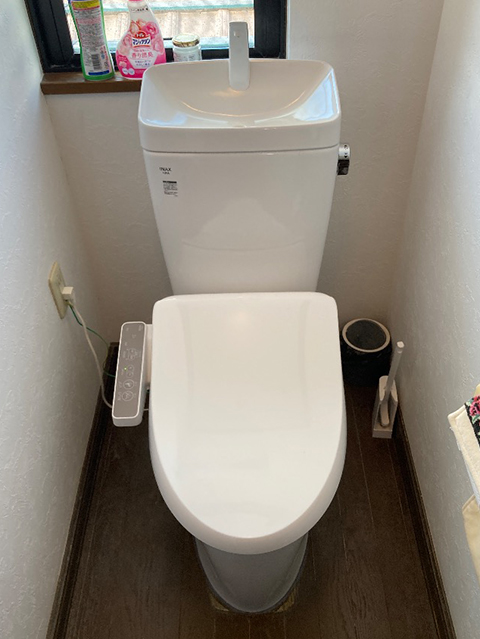 奈良県大和郡山市のトイレ交換！TOTO C720からLIXIL アメージュ BC-Z30H/DT-Z380H/CW-D11