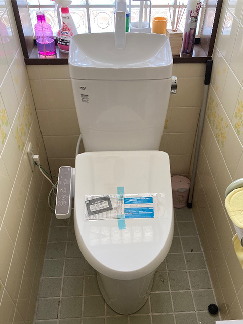 奈良県大和郡山市にてトイレ交換！リクシル アメージュ便器（BC-Z30H+DT-Z380H）へ取替え